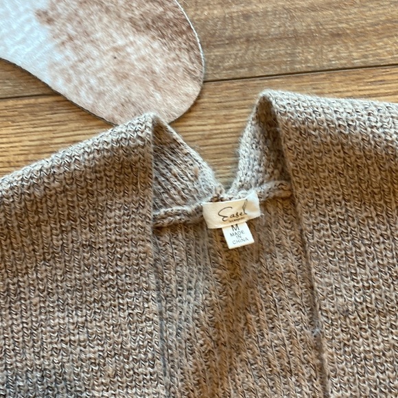Easel long, open-front knit cardigan in a neutral, tan/beige - Picture 6 of 6